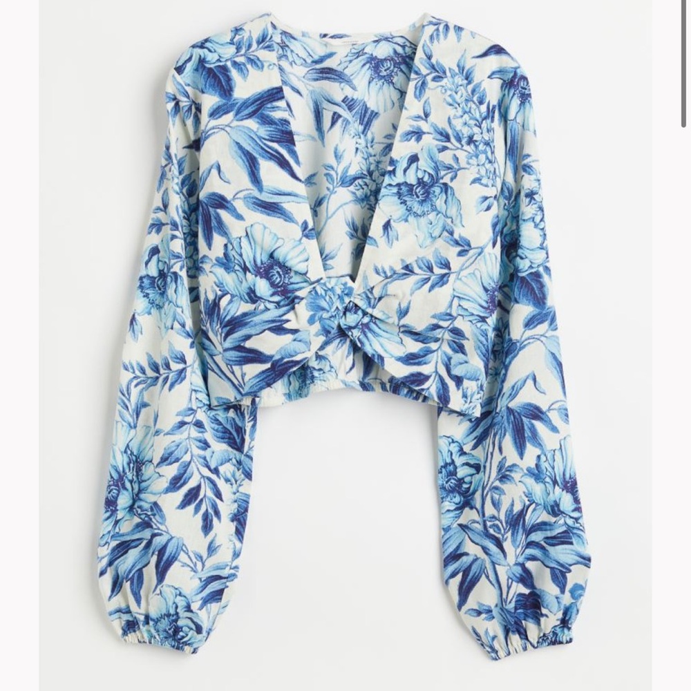 Linen-blend Crop Blouse - Blue and White Floral